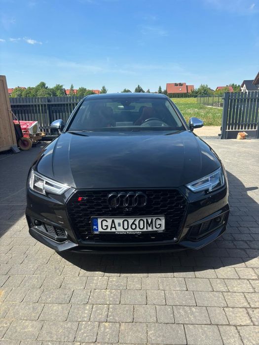 Audi S4 Limousine