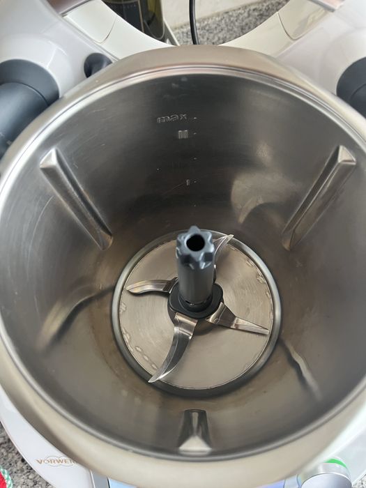 Vendo Bimby TM 6 com mandolina