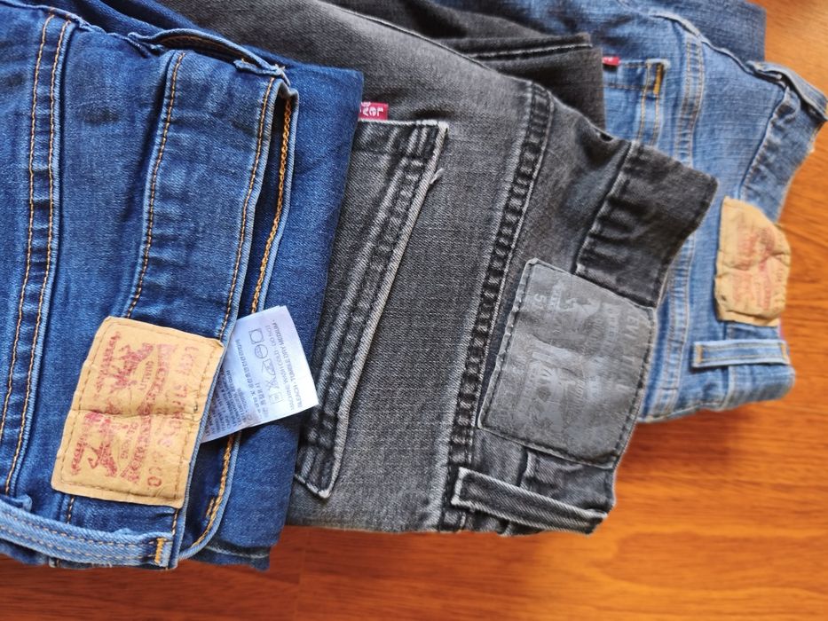 Calças Levi's usadas em excelente estado