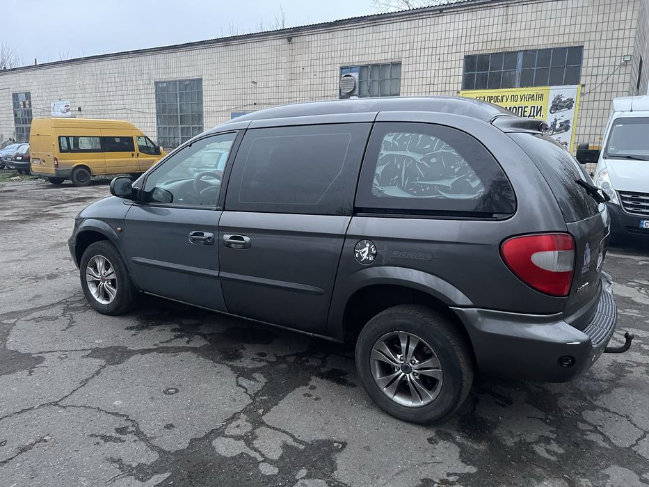 Крайслер Ram van автомат додж вояжер