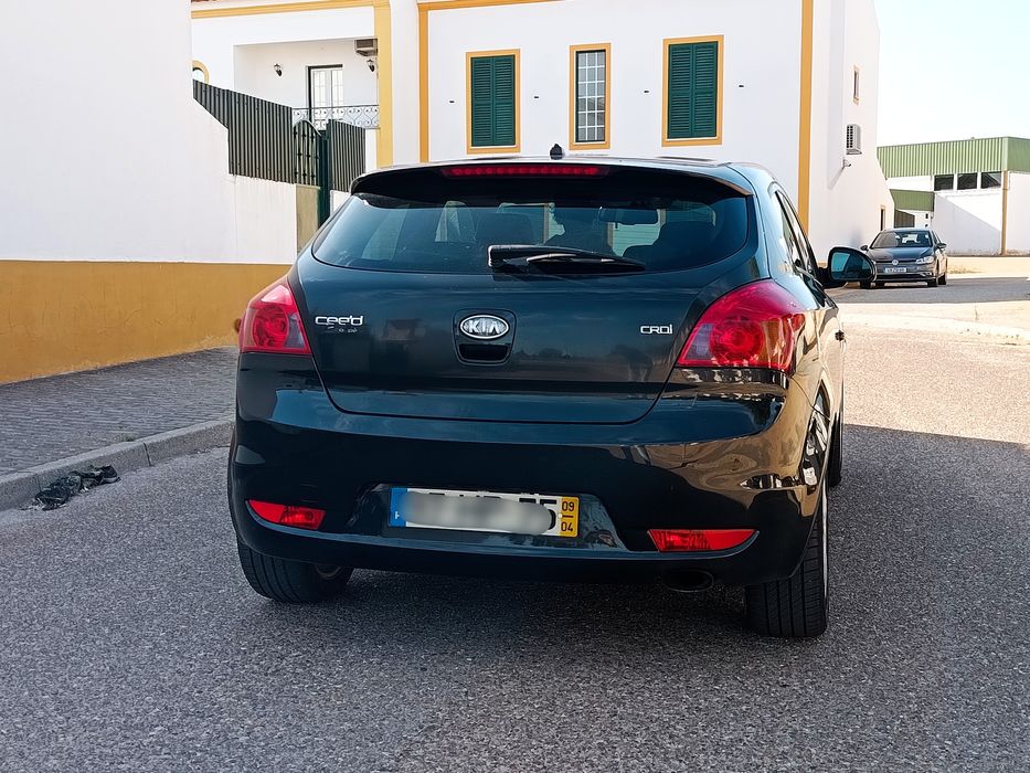 Kia ceed do ano 2009 a gasóleo 115 CV