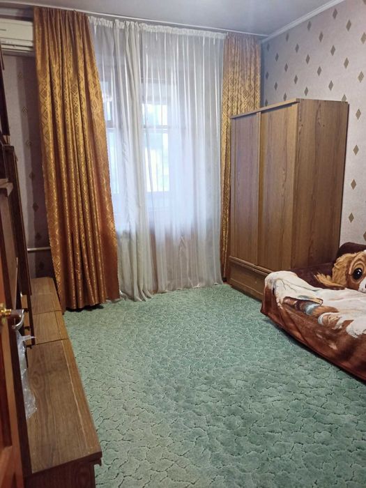 (13) Сдам 2х комн. "сталинку" в престижном р-не, 2 ст. Б. Фонтана,