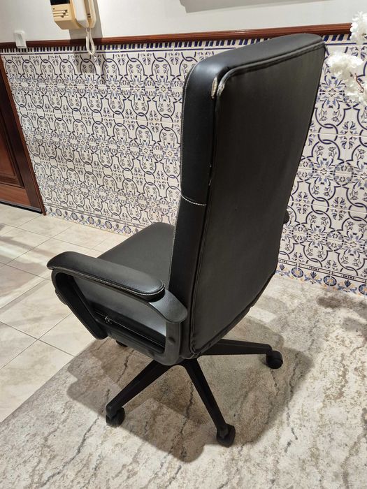 Cadeira Escritório Preta