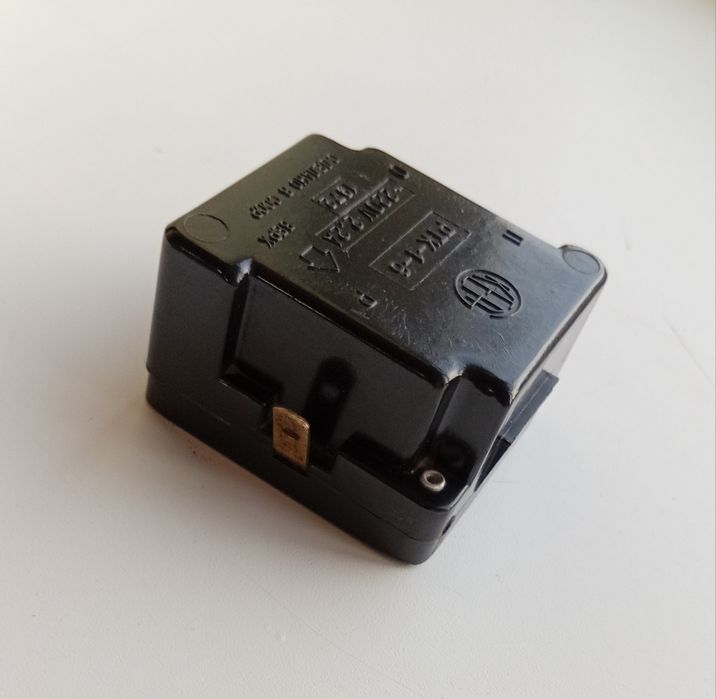 Реле (пусковое) компрессора холодильника РТК-1-6 на 2,2А СССР