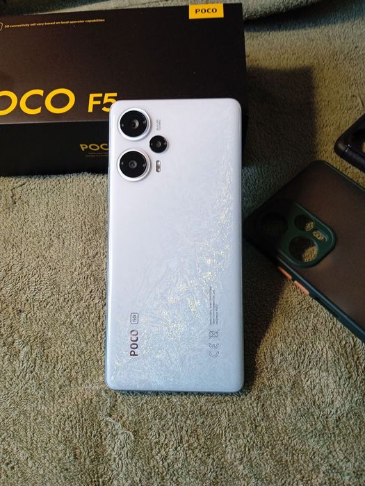 POCO F5 смартфон