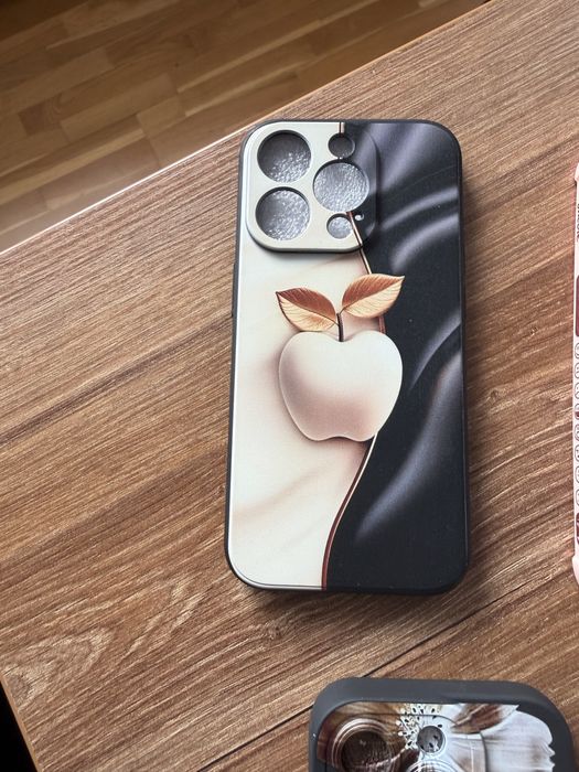 Etui iPhone 15 pro / 6szt
