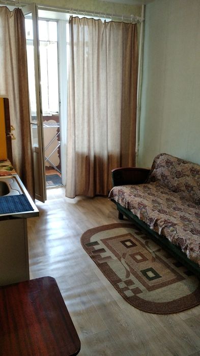 Продам комнату в трёх комнатной квартире