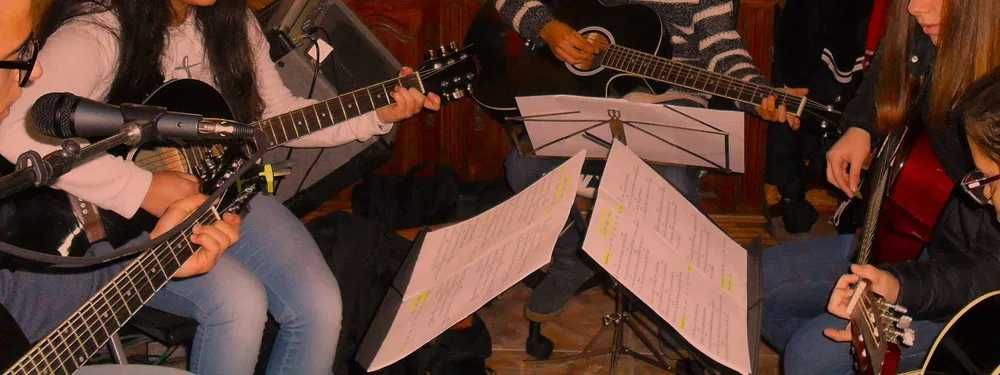 Aulas de Guitarra / Viola em Guimarães