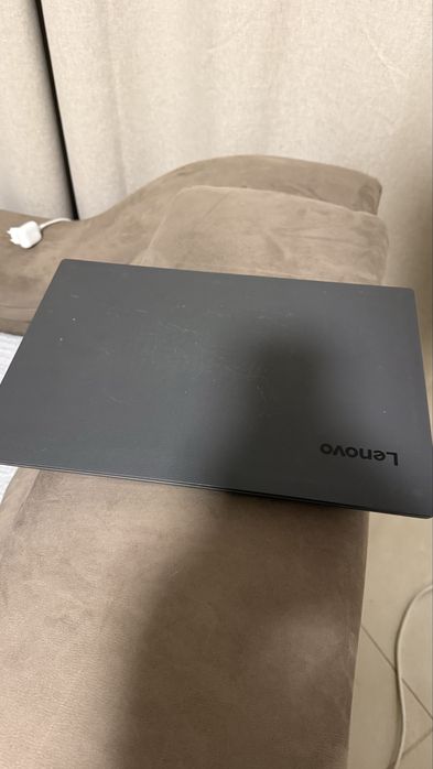 Lenovo Laptop with Intel i3 7020U – 12GB RAM – SSD – AMD Graphics Card 2GB64354203112450123