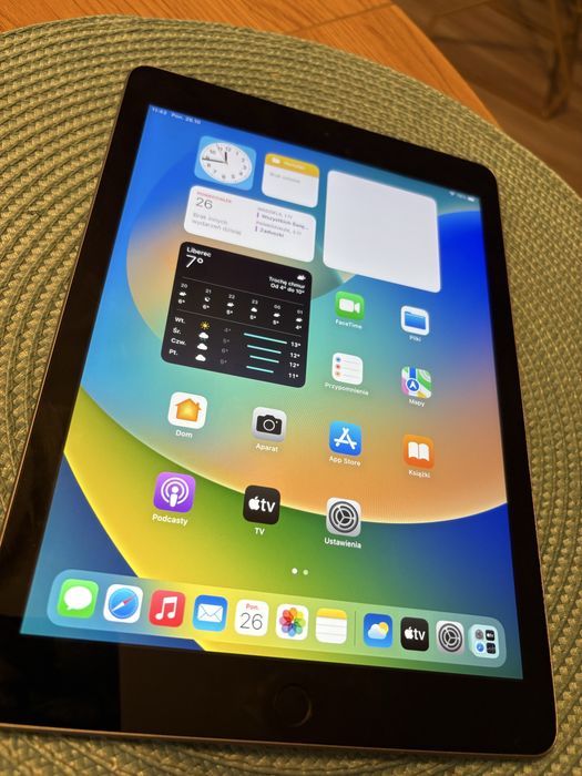 Ipad 5 gen cellular 32 GB