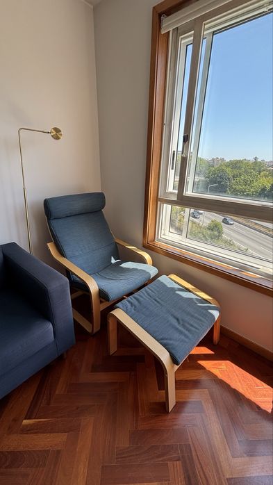 Sofá KINDA HOME+ Cadeirão / Poltrona com repousa-pés IKEA POANG Negociavel