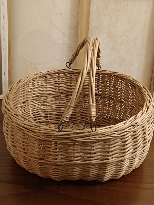Cesto Picnic/decorativo em verga