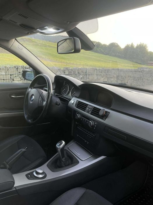 BMW E90 318D 2008r