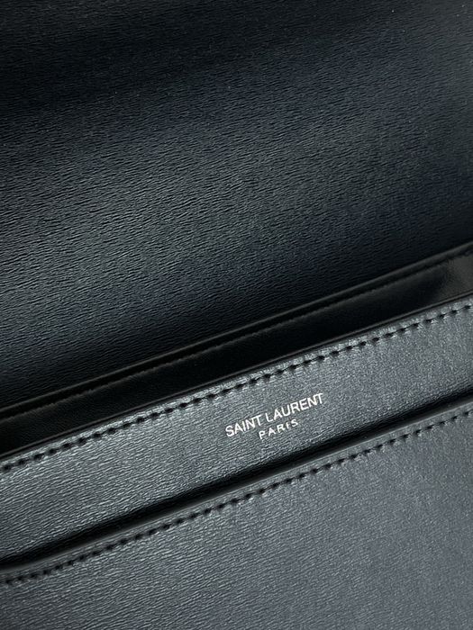 Idealna czarna markowa torebka YSL  na ramię