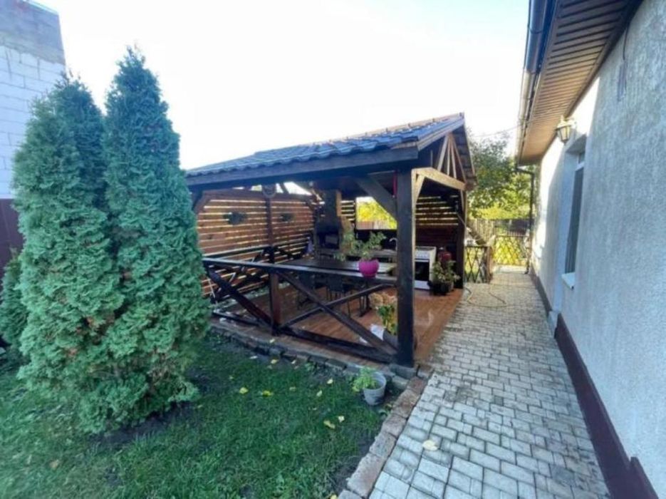 Продаю будинок у с. Нерубайське (215-617)