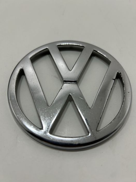 Emblemat znaczek chrom VW Golf T4 piękny!