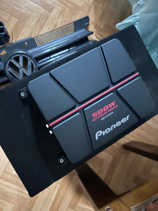 Vendo como novo subofer com amplificador novo