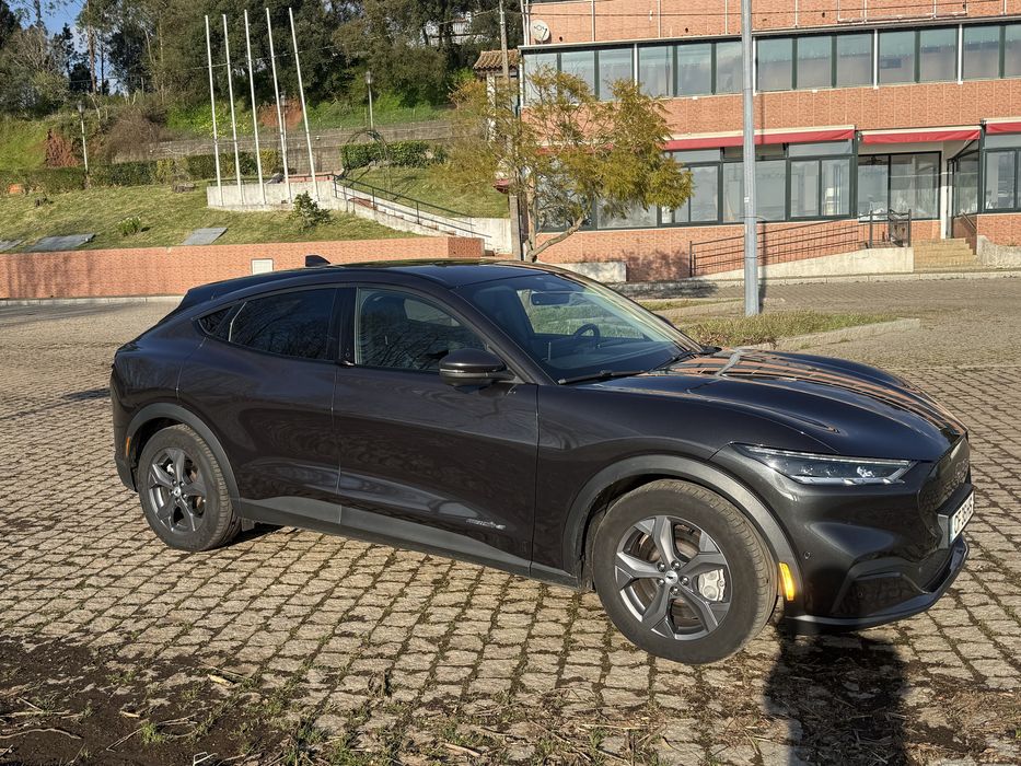 Ford Mustang Mach-E RWD | 11/2021 | 269cv | Elétrico