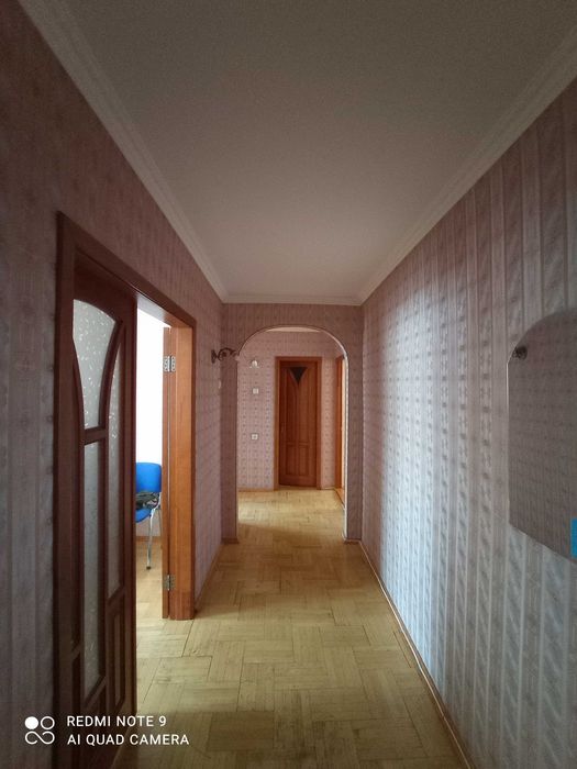 Подобово 3-на квартира рядом з McDonalds і платною парковкою, центр