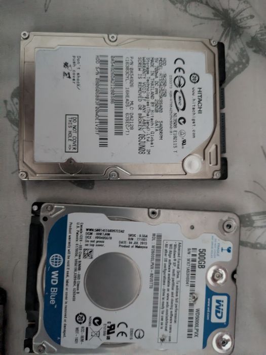 Лот жорстких дисків для ноутбуків 2.5 sata