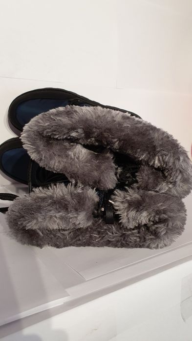 Buty nowe damskie zimowe wiązane niemiecka marka Bonprix rozmiar 36