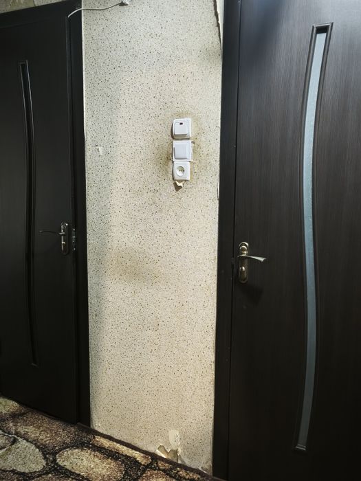 Продам 2х.к  кв 5/5эт дома в центре