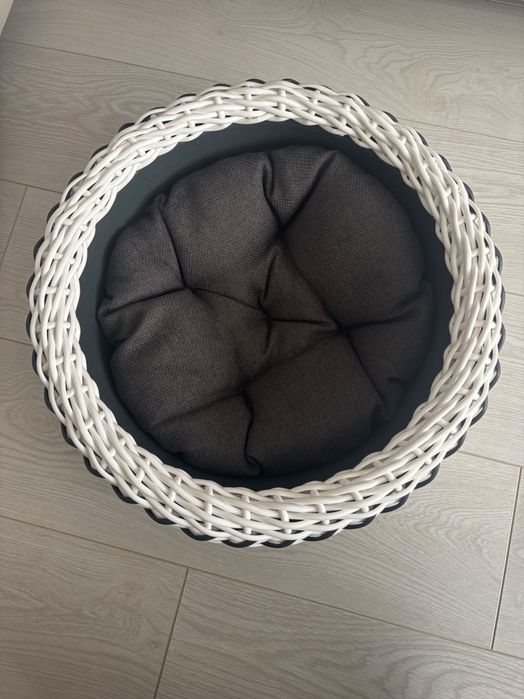 Лежанка для собачки/котика з ротангу