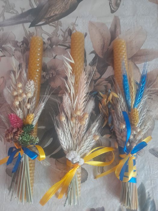 Воскові стрітенськи свічки