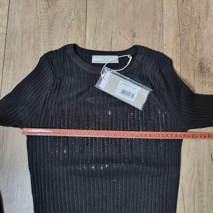 Sweter damski Guess M/L z cyrkoniami