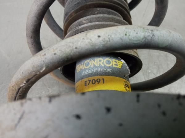 Amortecedor frente direito VOLKSWAGEN Polo (6R, 6C)