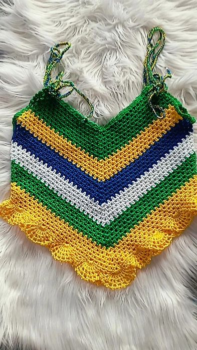 Cropped em crochê