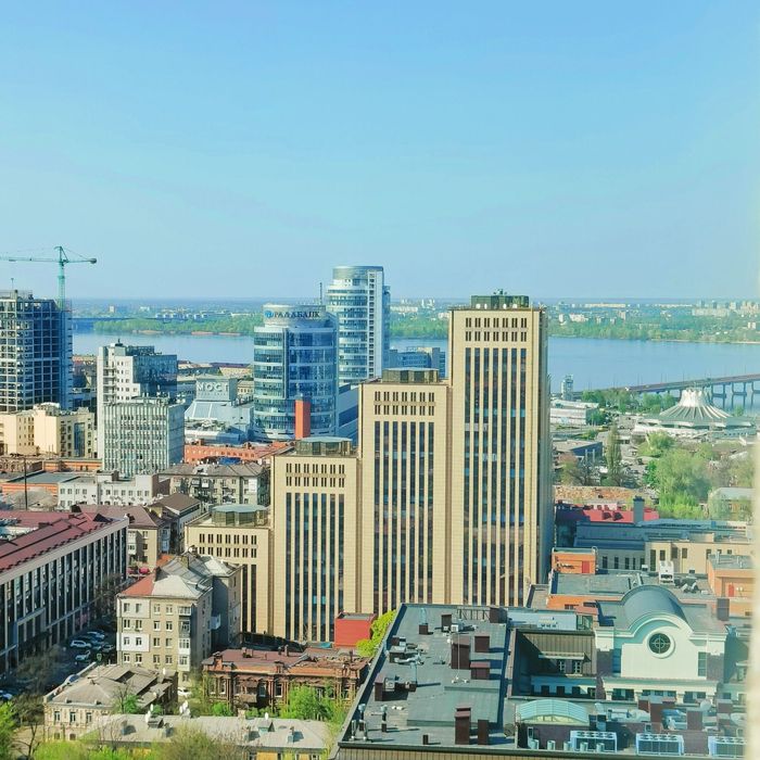 Сдаётся 2 комнатная квартира в центре на Вернадского 1