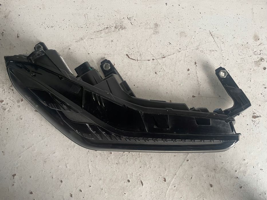 lotus eletre lampa full led prawa przód 8891424378