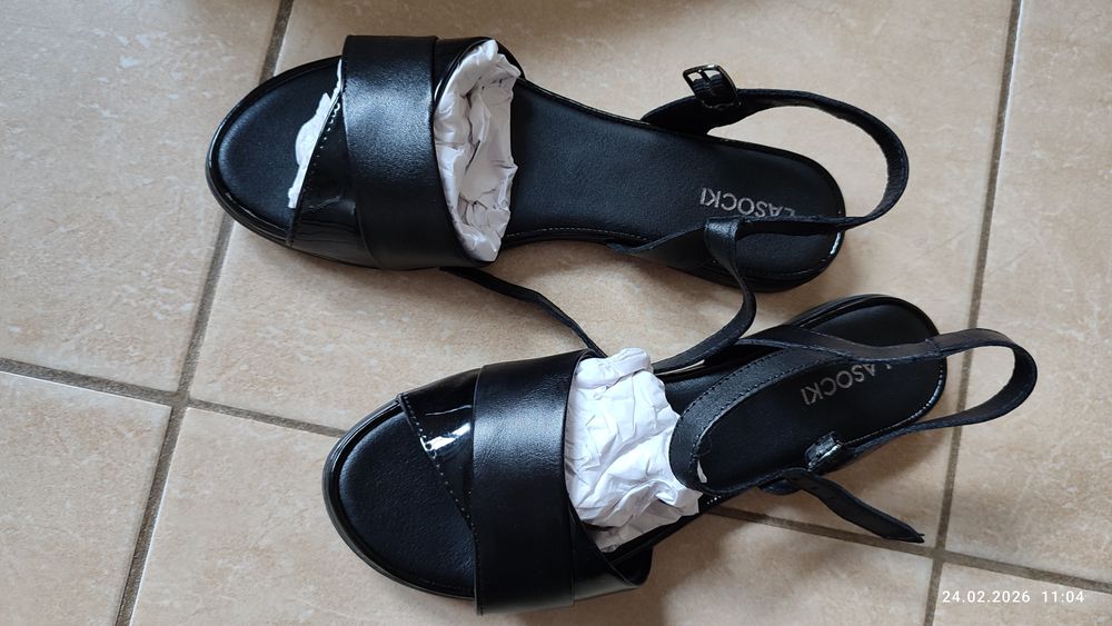 Lasocki czarne sandały 40