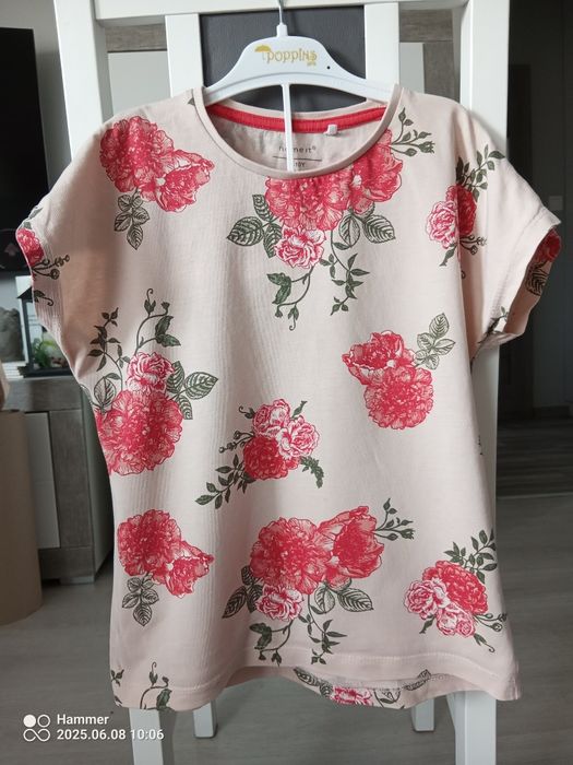 Koszulka w kwiaty Name IT 134 cm