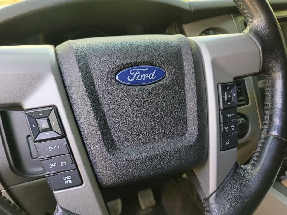 Продати Ford Expedition 2017 вiд властника