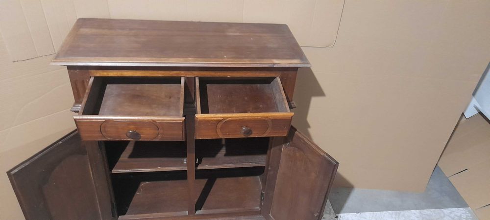 sapateira em madeira