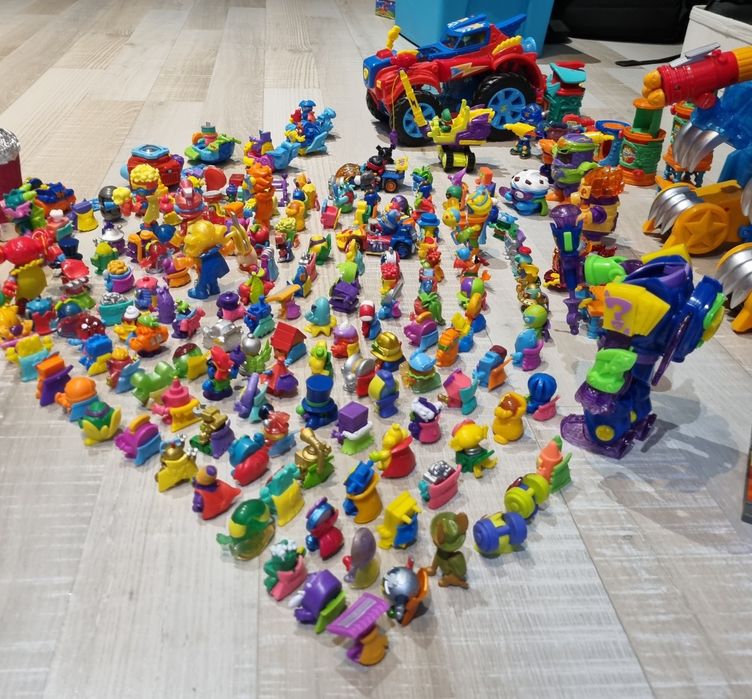 Duży zestaw Super zings auto, miasto...