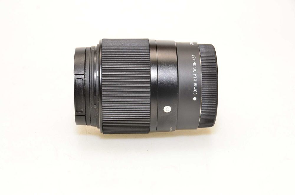 SIGMA 30 mm F/1.4 DC DN canon EF-M