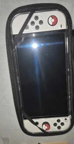 Nintendo Switch Oled + Pokémon Legends Arceus + Alguns Acessórios