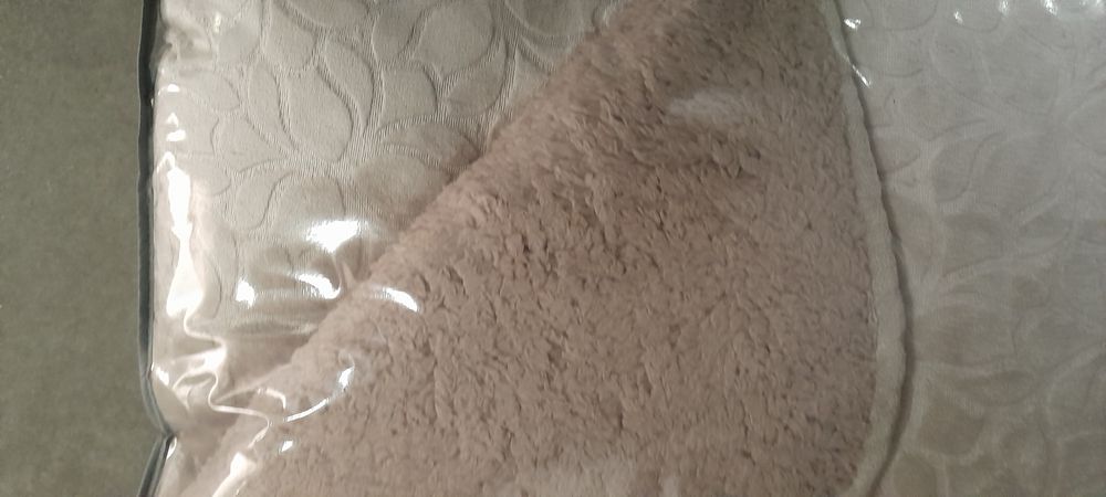 Edredão pêlo de borrego.  Qualidade Premium.  Marca Arya/ Tulip.