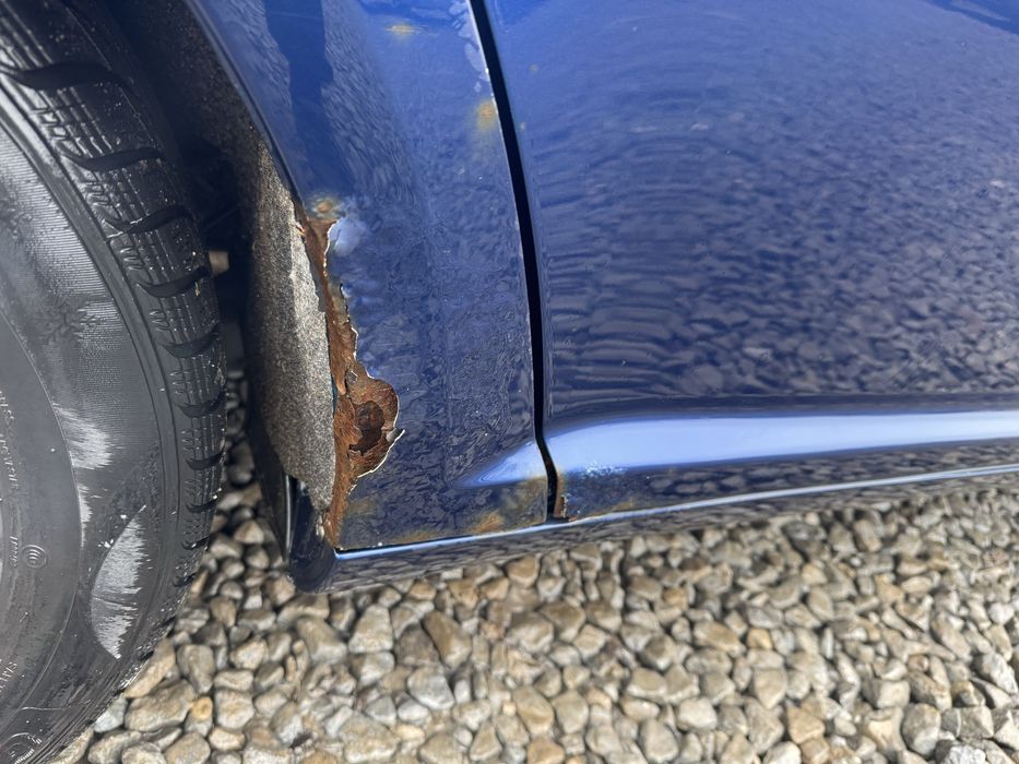 Надійне авто, дрібниці по фарбі