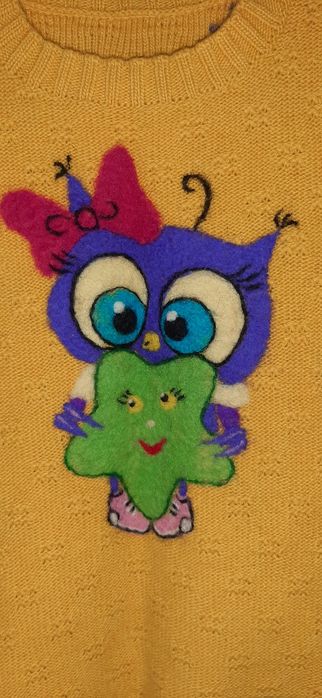 Свитер на девочку 4-5лет