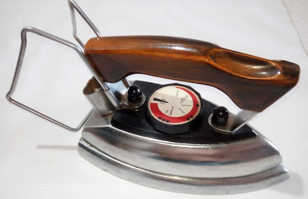 Stare żelazko turystyczne z PRLu   1000W //  kolekcjonerskie