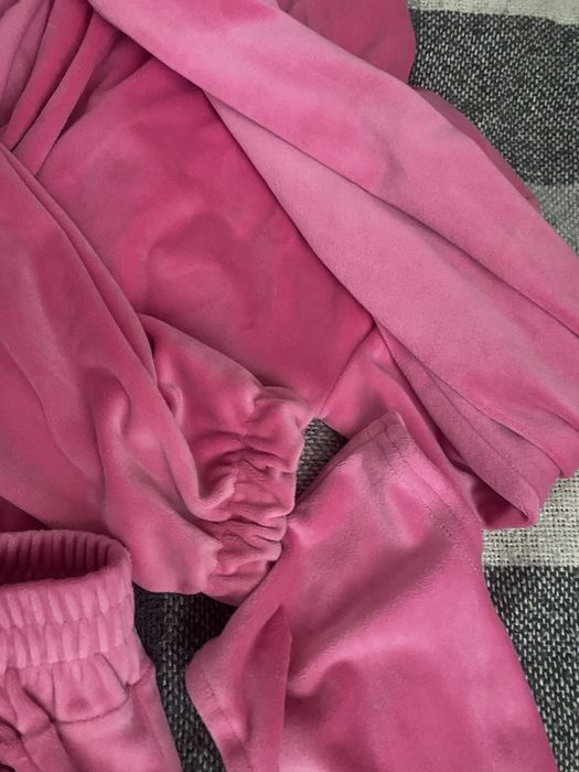 Велюровий спортивний костюм жіночий