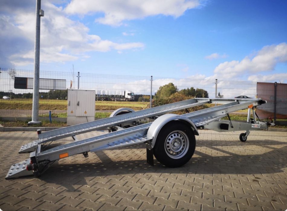 Wynajem lawety, platformy. Mala DMC 1600kg . Przewoz aut, motocykli. Mozliwosc transportu. Przyczepa Towarowa 750DMC 3mb dluga