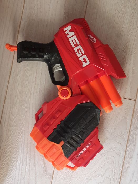 Продаю бластери NERF