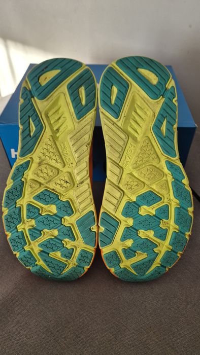 Buty do biegania HOKA Arahi 7, rozm. 43 1/3, jak nowe