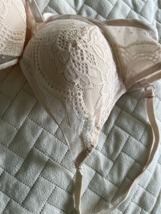 Biustonosz Esotiq 65E