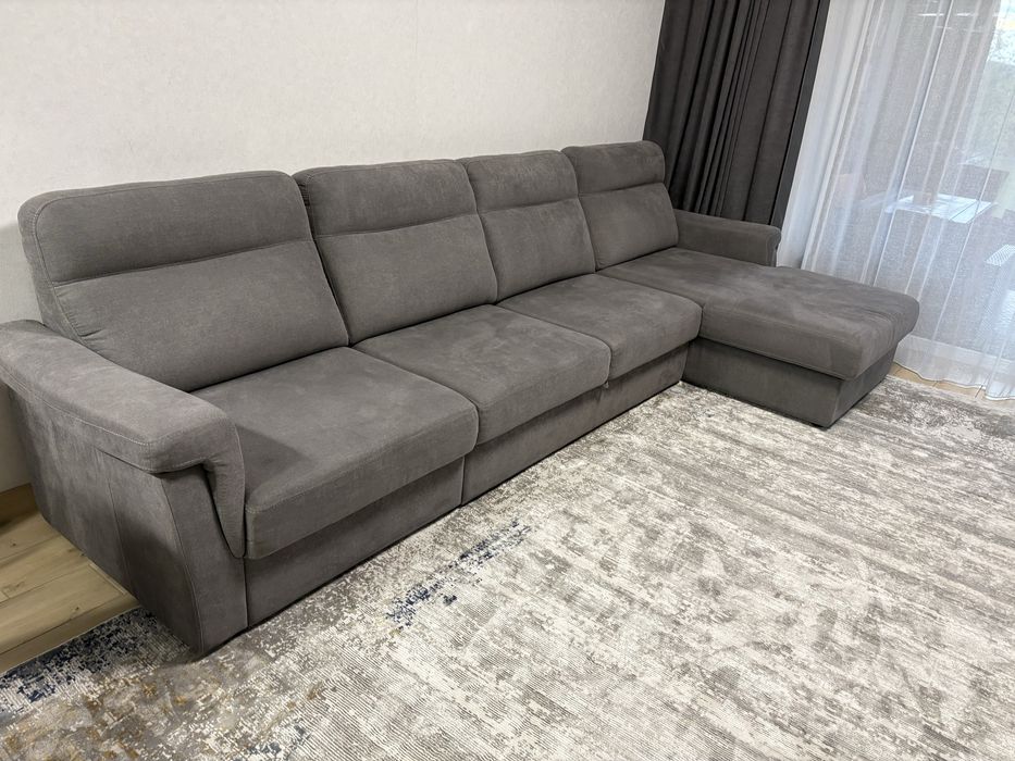 Продам диван в гостинную